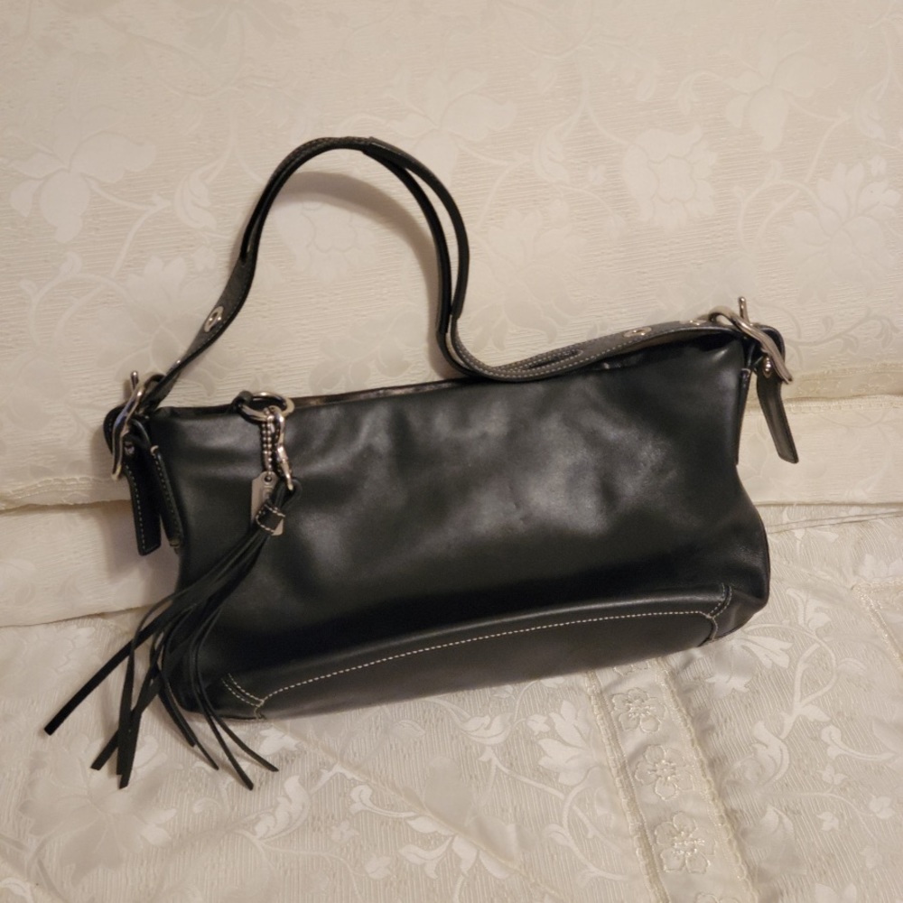 Coach leather shoulder bag
